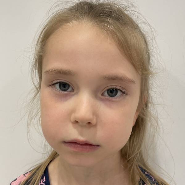 modelka s ID 0702LEDSFV p016