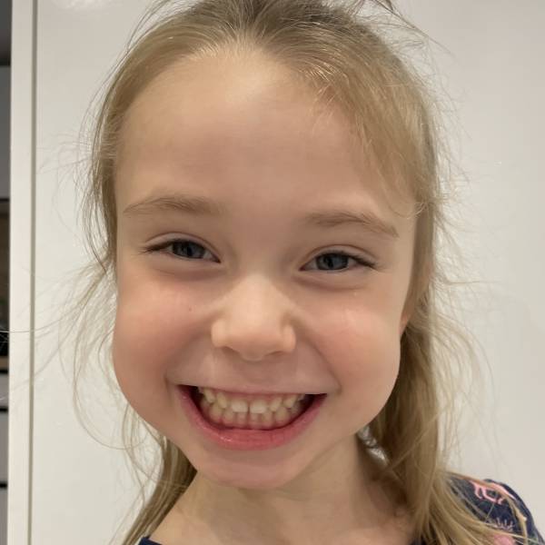 modelka s ID 0702LEDSFV p017