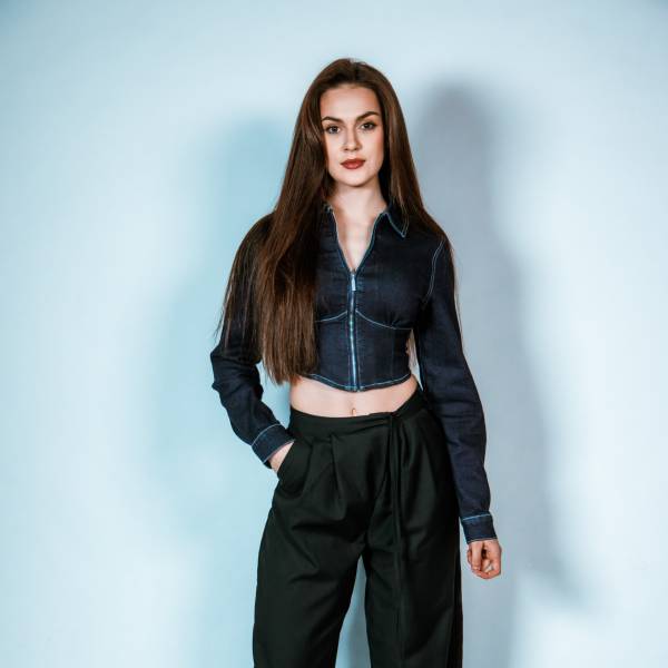 modelka s ID 0702MGVNJG p018