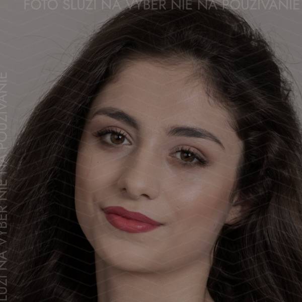 modelka s ID 0702PEZOCF p017
