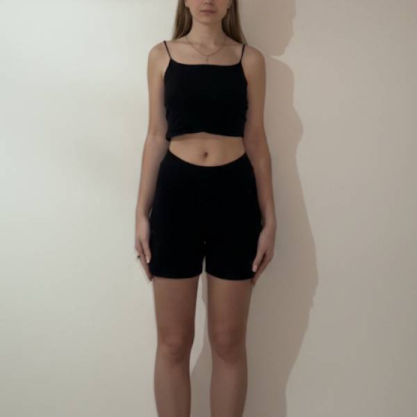 modelka s ID 0702QY70MI p018