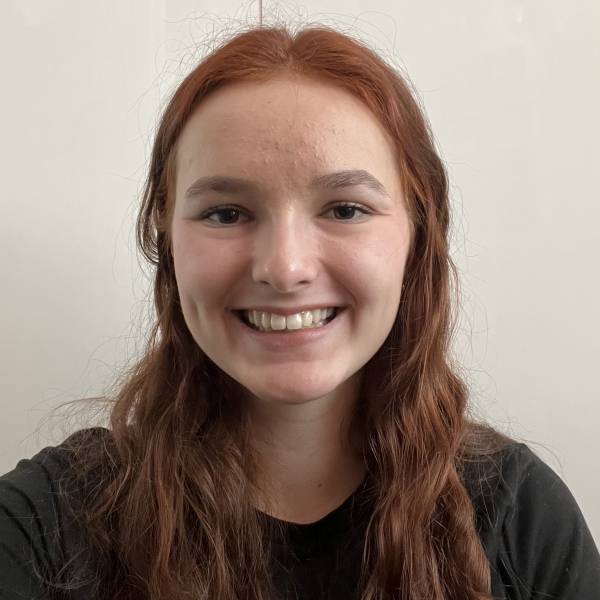 modelka s ID 0702UMYKJQ p017