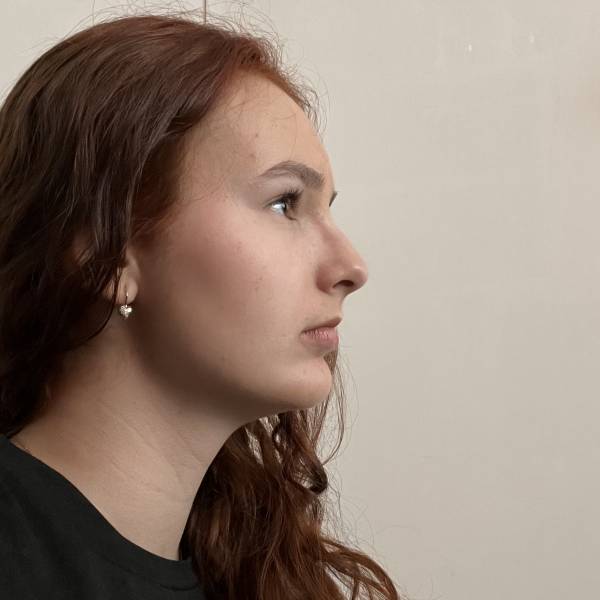 modelka s ID 0702UMYKJQ p019