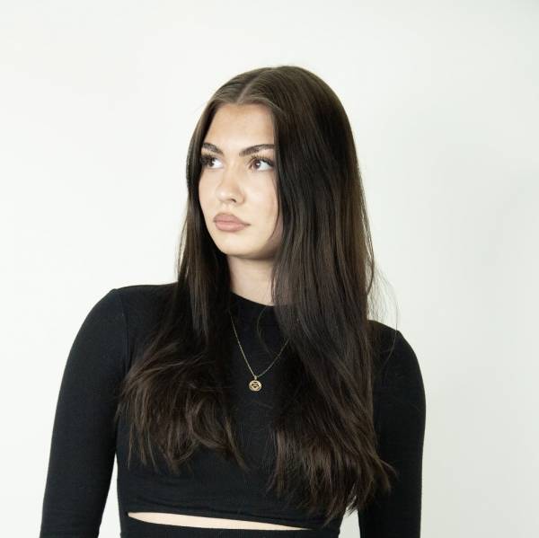 modelka s ID 0702UX9TNL p019