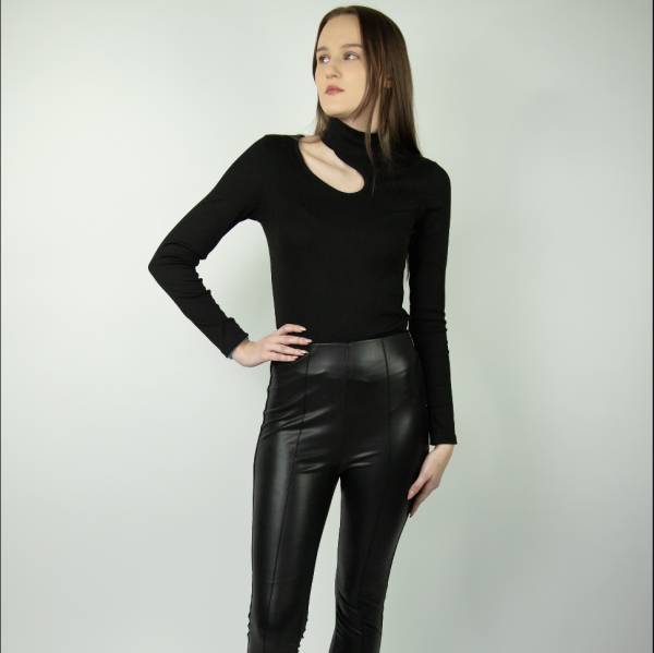 modelka s ID 0702VDTJGA p018