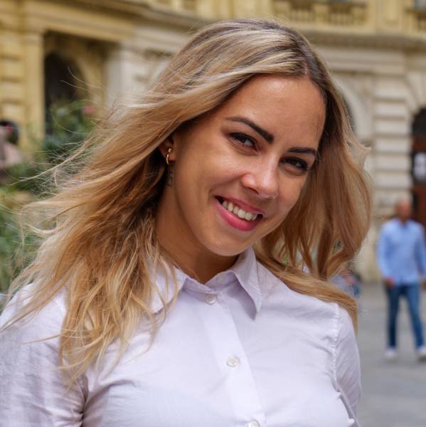 modelka s ID 0702XN7RPS p017