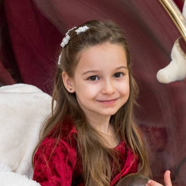 modelka s ID 0702XRM9VZ p017