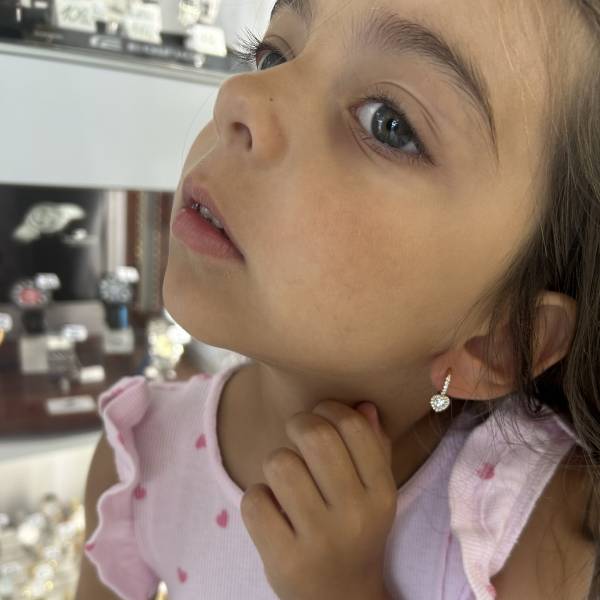 modelka s ID 07035729XQ p019